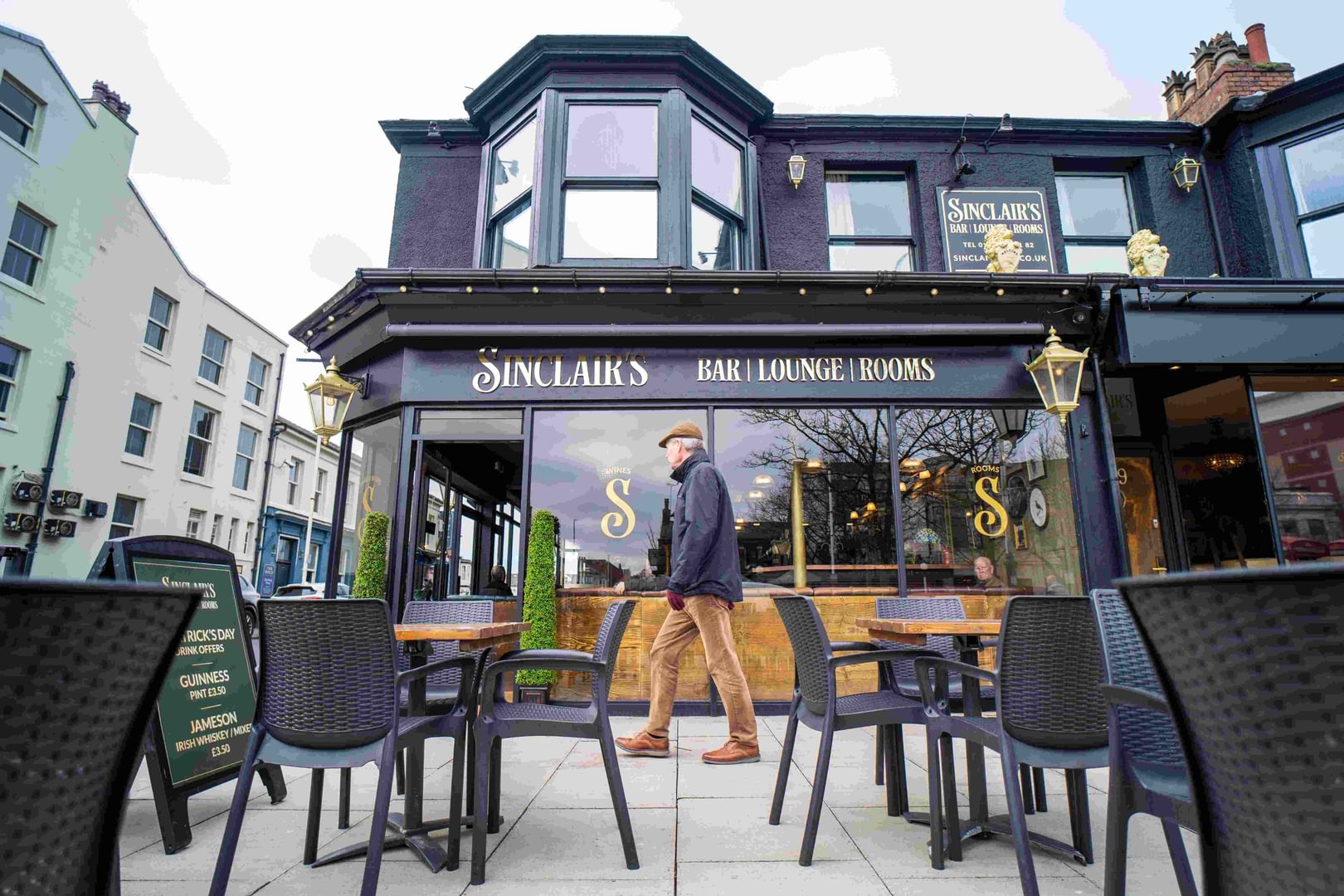 Sinclairs Outside