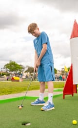 Family golf